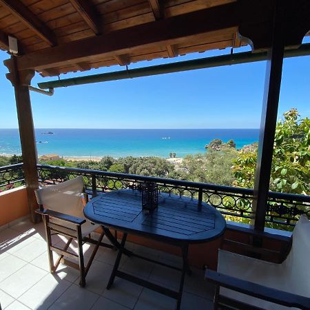 Papadatos Apts With Amazing View - 5Mins From The Beach Kontogialos Eksteriør billede